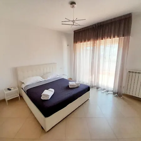 Mayfair Lifestyle By Babylon בית הארחה