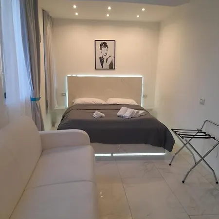 Mayfair Lifestyle By Babylon נאפולי