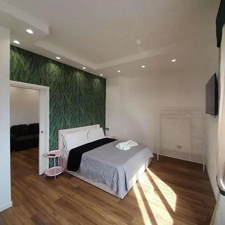 Penzion Mayfair Lifestyle By Babylon Neapol