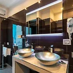 ゲストハウス Mayfair Lifestyle By Babylon 4*
